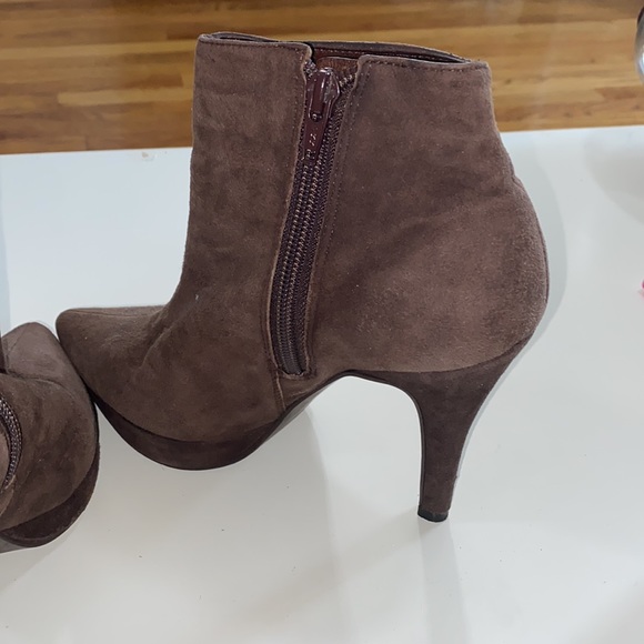 Steve Madden suede booties size 6.5 - Picture 5 of 10